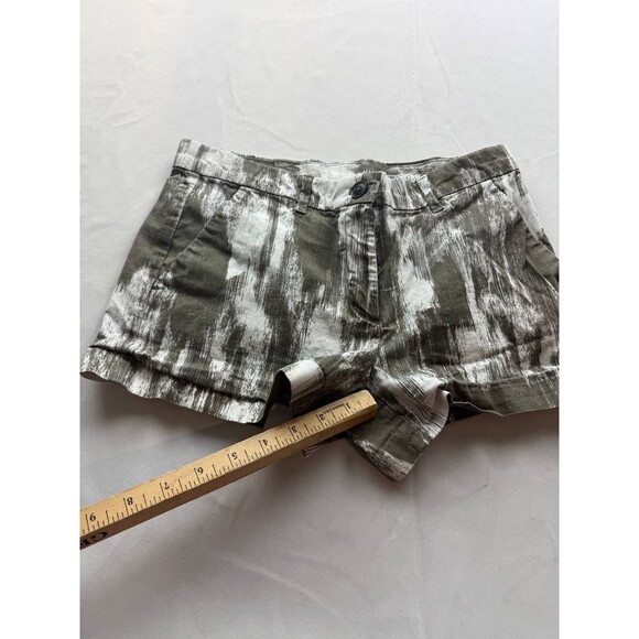 Khakis by Gap Summer Shorts Size 2 Green White Chino Girlfriend Cuffed Casual - Picture 3 of 6